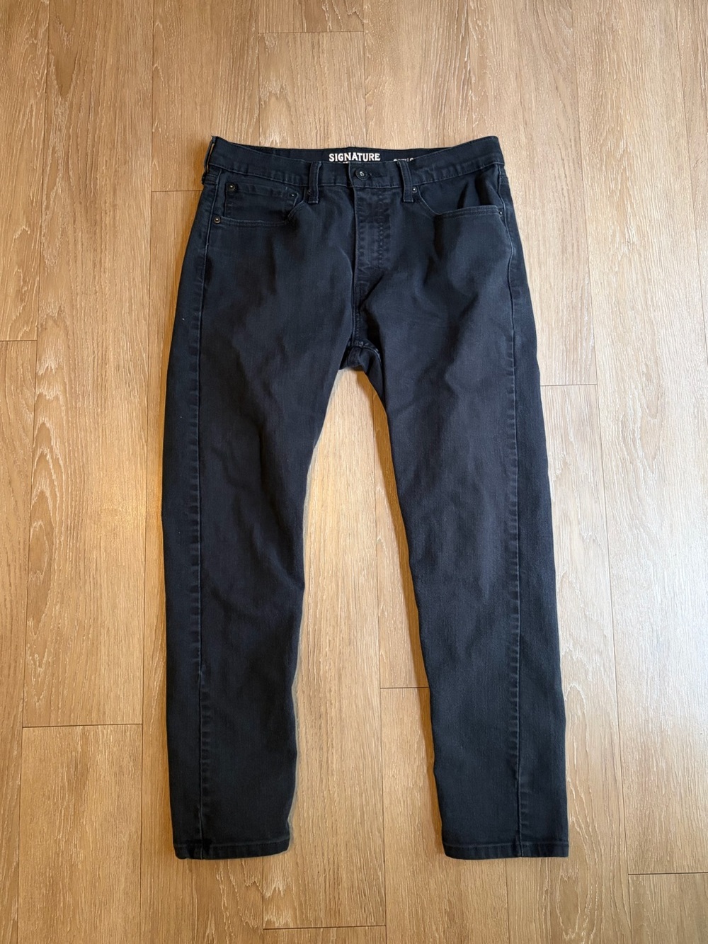 Signature by Levi Strauss Men’s Black Slim Straight Leg Jeans